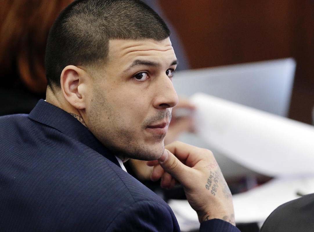 Aaron Hernandez commits suicide in his jail cell today days!